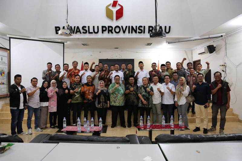 Silaturrahmi dan Peningkatan Kapasitas Pengawasan oleh Ketua Bawaslu RI di Bawaslu Riau, Ini Kata Sy