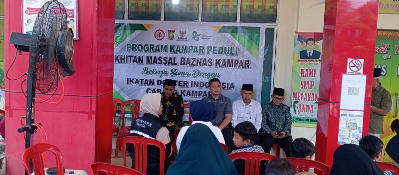 Kerjasama dengan IDI Kampar, BAZNAS Gelar Khitanan Massal Anak Kurang Mampu di Puskesmas Bangkinang 