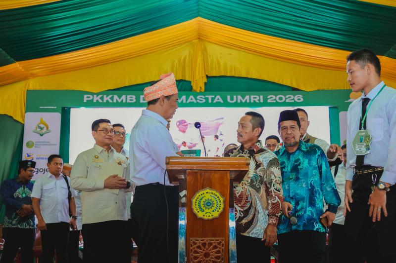 Di Hadapan Ribuan Mahasiswa, Mentan Puji Petani Sukses Binaan PTPN IV PalmCo