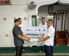 PT RPN-PPKS Salurkan Bantuan  Renovasi Masjid Nurul Muslimin
