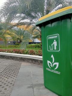 Mesjid Agung Lubuk Pakam Terima Bantuan Tong Sampah dari PTPN1 Regional 1