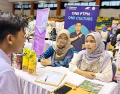 PTPN IV Regional III Buka Peluang Karier Generasi Muda Melalui Riau Job Fair 2025