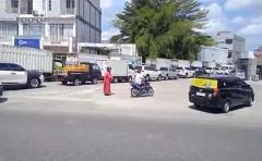 Pengendara di Pekanbaru Ngeluh, Sulit Dapat Solar-Antre Panjang Tak Dapat