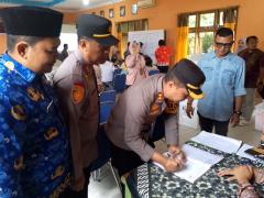 Kapolres Kampar - Ketua Bawaslu Sambangi PPK Kampa Saat Rapat Pleno Rekapitulasi Penghitungan Suara