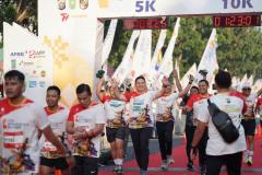Momen Kapolda Riau Ikut Lomba Lari Bhayangkara Run 10K