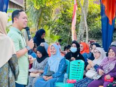 Kampanye di Kelurahan Air Hitam, Paslon AMAn Perkenalkan Aplikasi Aman Transportasi