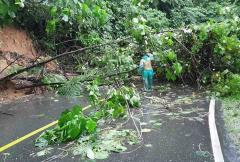 Curah Hujan Meningkat, Akses Jalan Lintas Pekanbaru-Sumbar Terputus