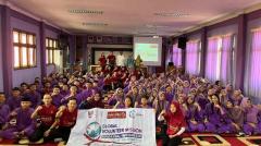 Bahas Sekolah Holistik, Mahasiswa UiTM Malaysia Kunjungi SMAN 1 Pekanbaru