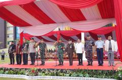 Kapolda Riau Gelar Upacara Pisah Sambut Danrem 031/WB di Mapolda Riau