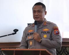 Kapolres Rohil Pimpin Giat Sosialisasi Green Policing Goes To Campus dan Tanam Bibit Pohon