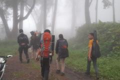 Enam Pendaki Asal Riau Belum Berhasil Dievakuasi dari Gunung Marapi